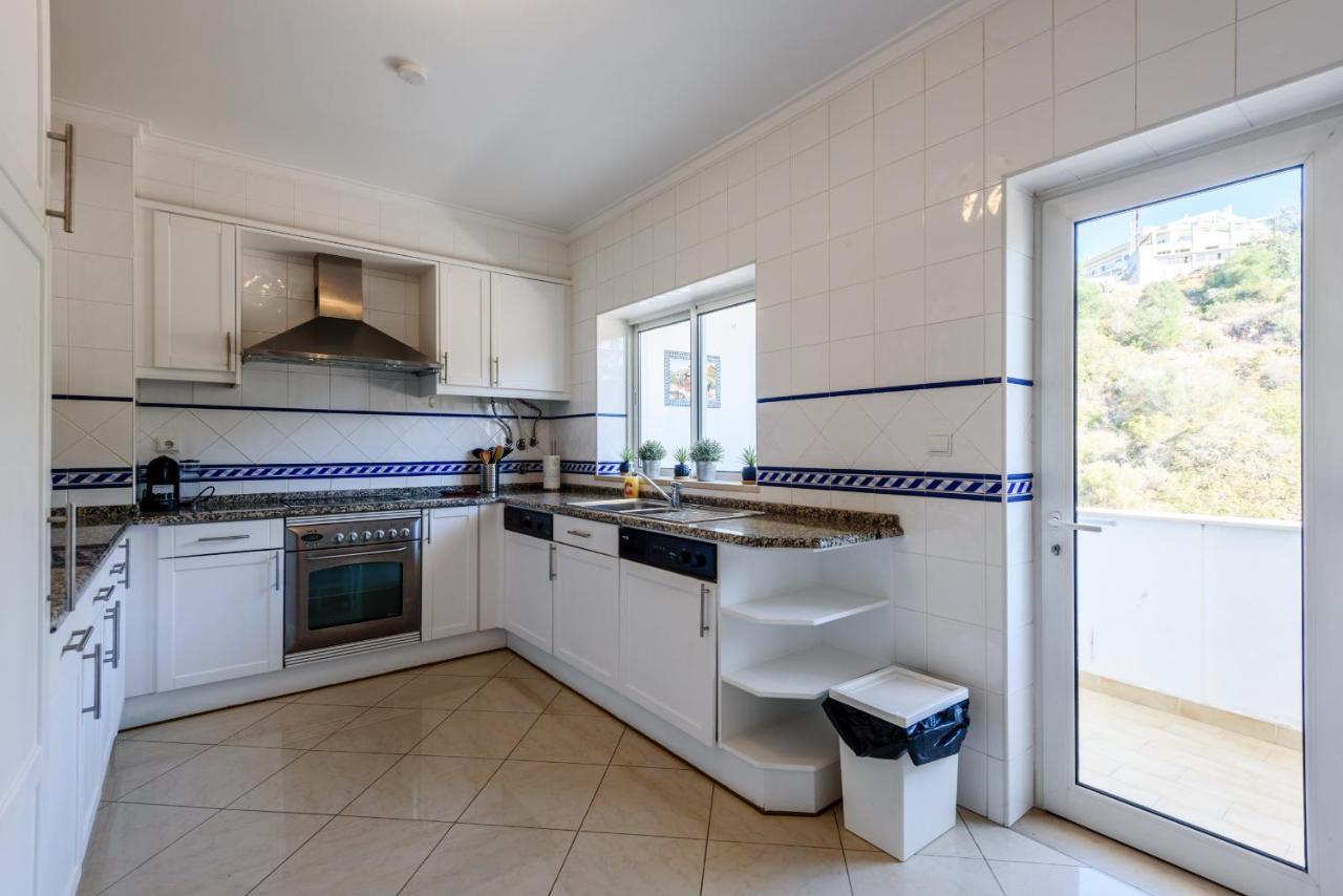 Amazing Apartment In Albufeira Exterior photo